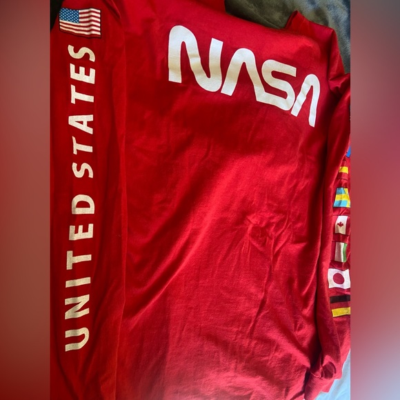 NASA Long-sleeve Shirt - Picture 3 of 4